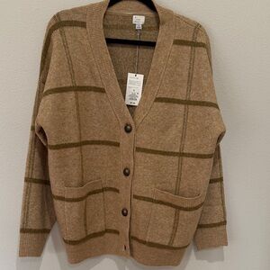 NWT Oversized Granpa Camel Plaid V-Neck Button Cardigan